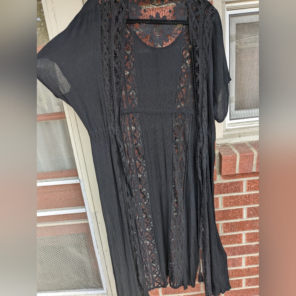 Black lace detail, floor length, short sleeve kimono cardigan